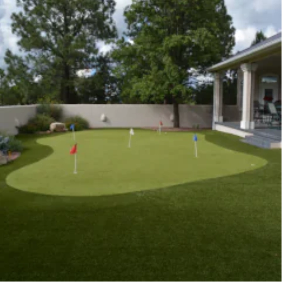 Designing the Perfect Backyard Putting Green to Fit Your Oakley Yard